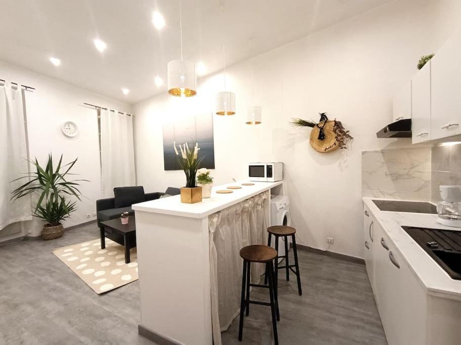 Appartement Gare Saint Charles Marseille Exteriör bild